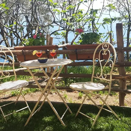 别墅 Ancient Medieval Chapel *