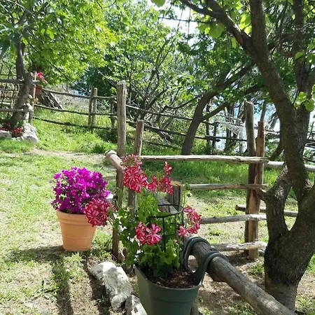 Ancient Medieval Chapel فيلة أمالفي